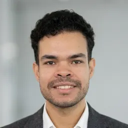 عمرو مصطفى